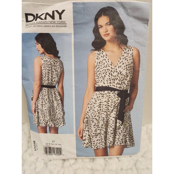 DKNY Dress Sewing Pattern V1448 • Vogue Designer Pattern • Sleeveless Wrap - Picture 5 of 13